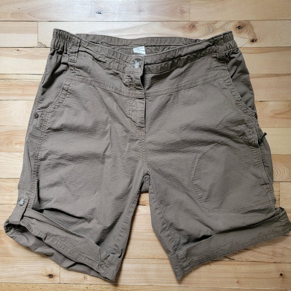 Woolrich Women's Shorts Size 10